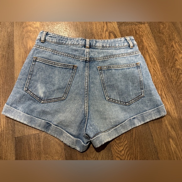 Bullhead Denim Mom Shorts Light Wash Juniors Size 7 - Picture 3 of 9